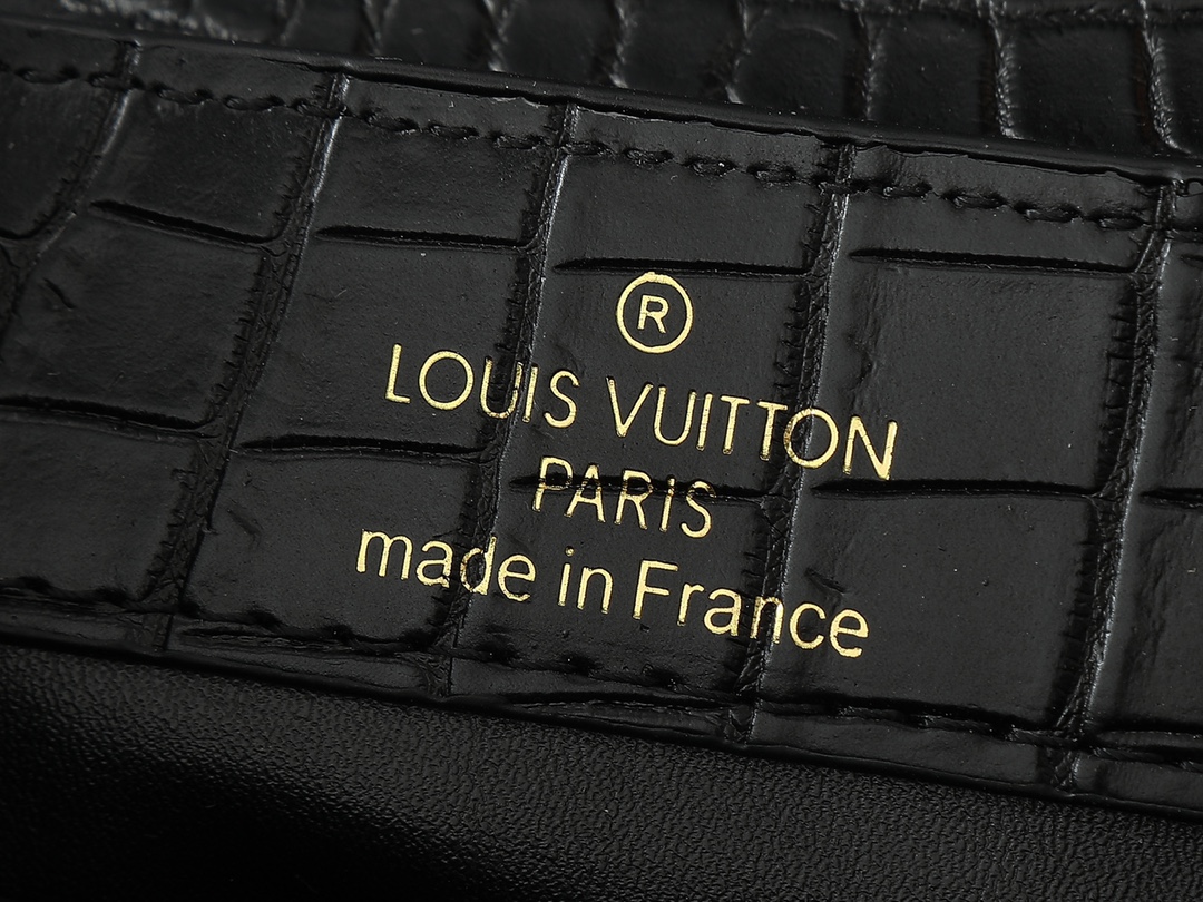 L0vis Vvtt0n Capucines Crocodile Pattern Mini Bag reps
