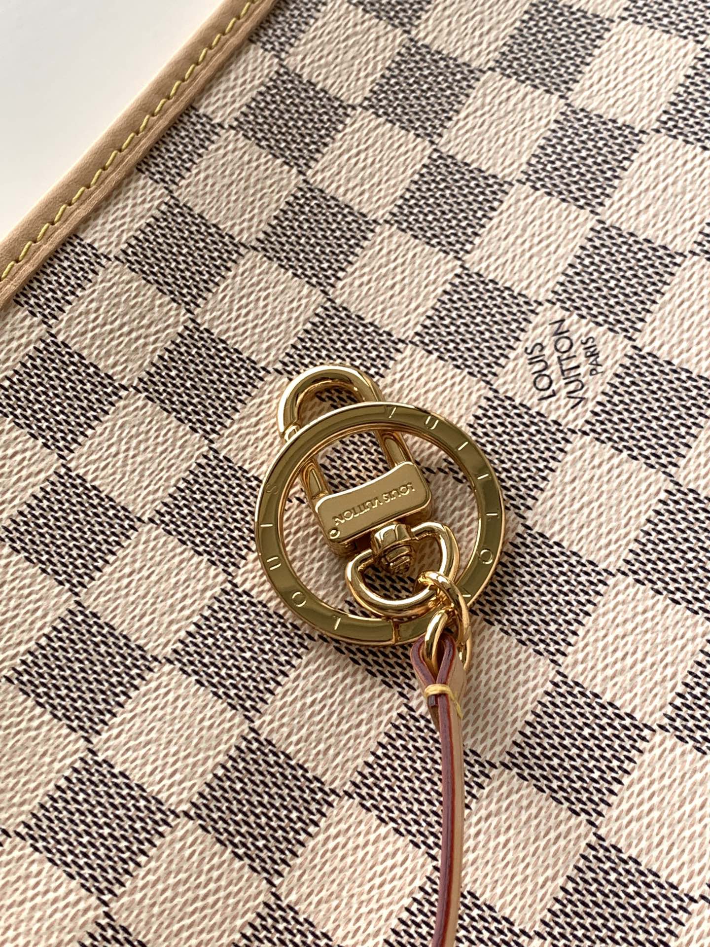 L0vis Vvtt0n Damier Azur