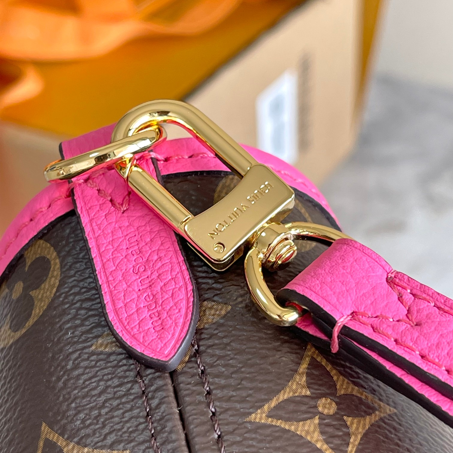 L0vis Vvtt0n Damier Azur Bag