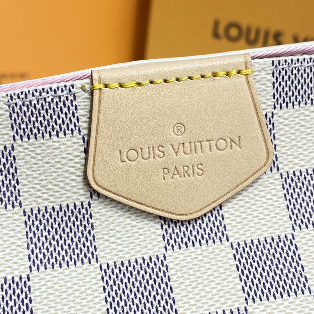 L0vis Vvtt0n Damier Azur