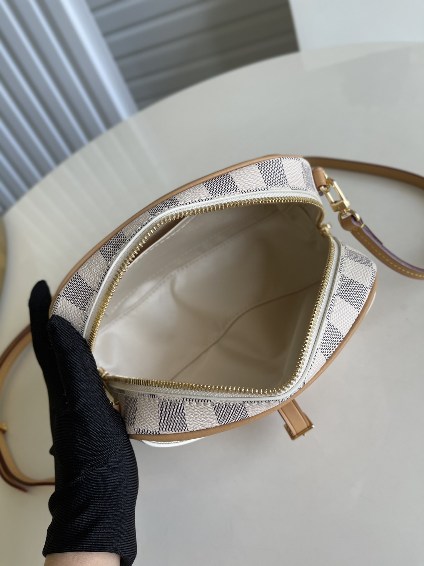 L0vis Vvtt0n Damier Azur