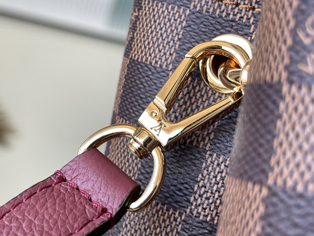 L0vis Vvtt0n Damier Ebene