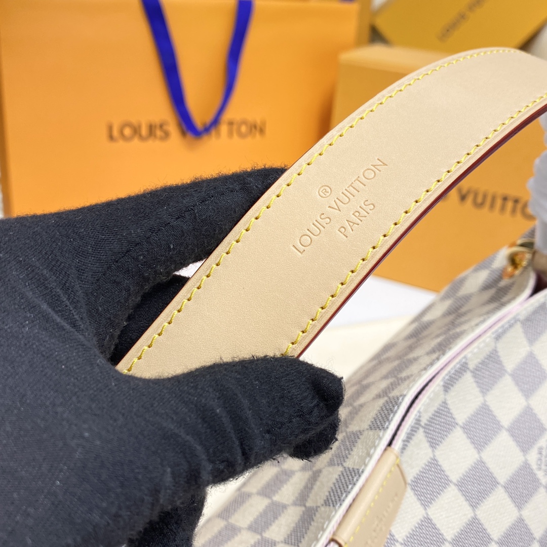 L0vis Vvtt0n Damier Azur