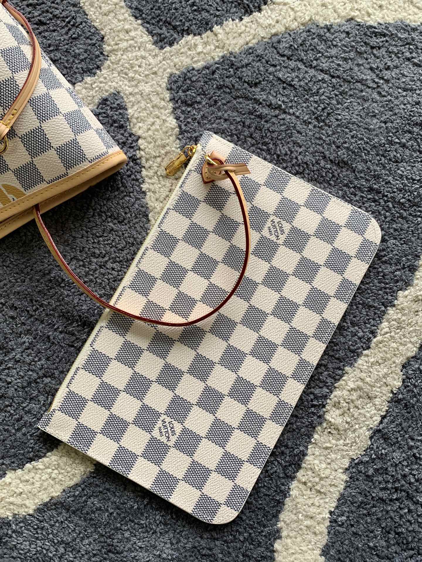 L0vis Vvtt0n Damier Azur