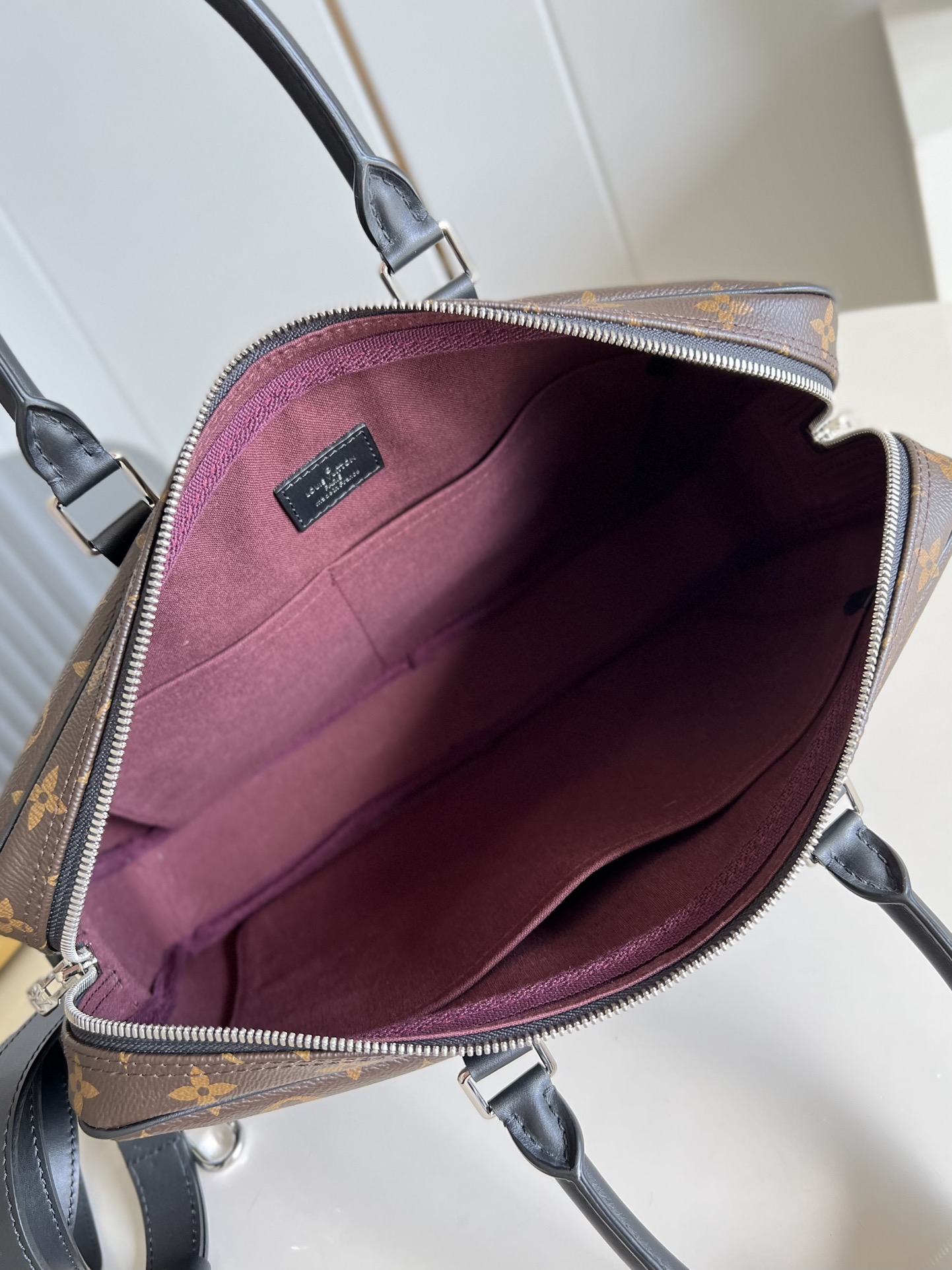 L0vis Vvtt0n Damier Ebene