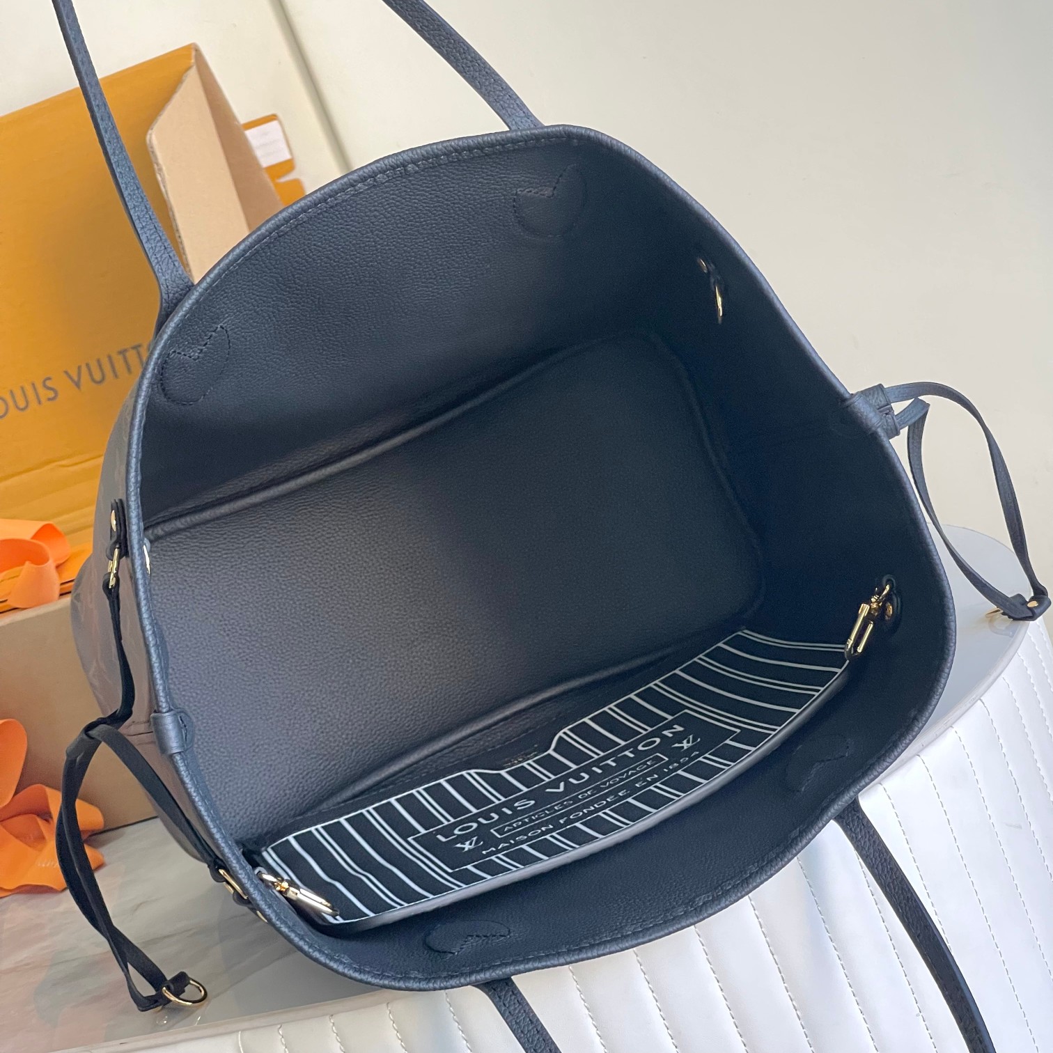 L0vis Vvtt0n Damier Azur