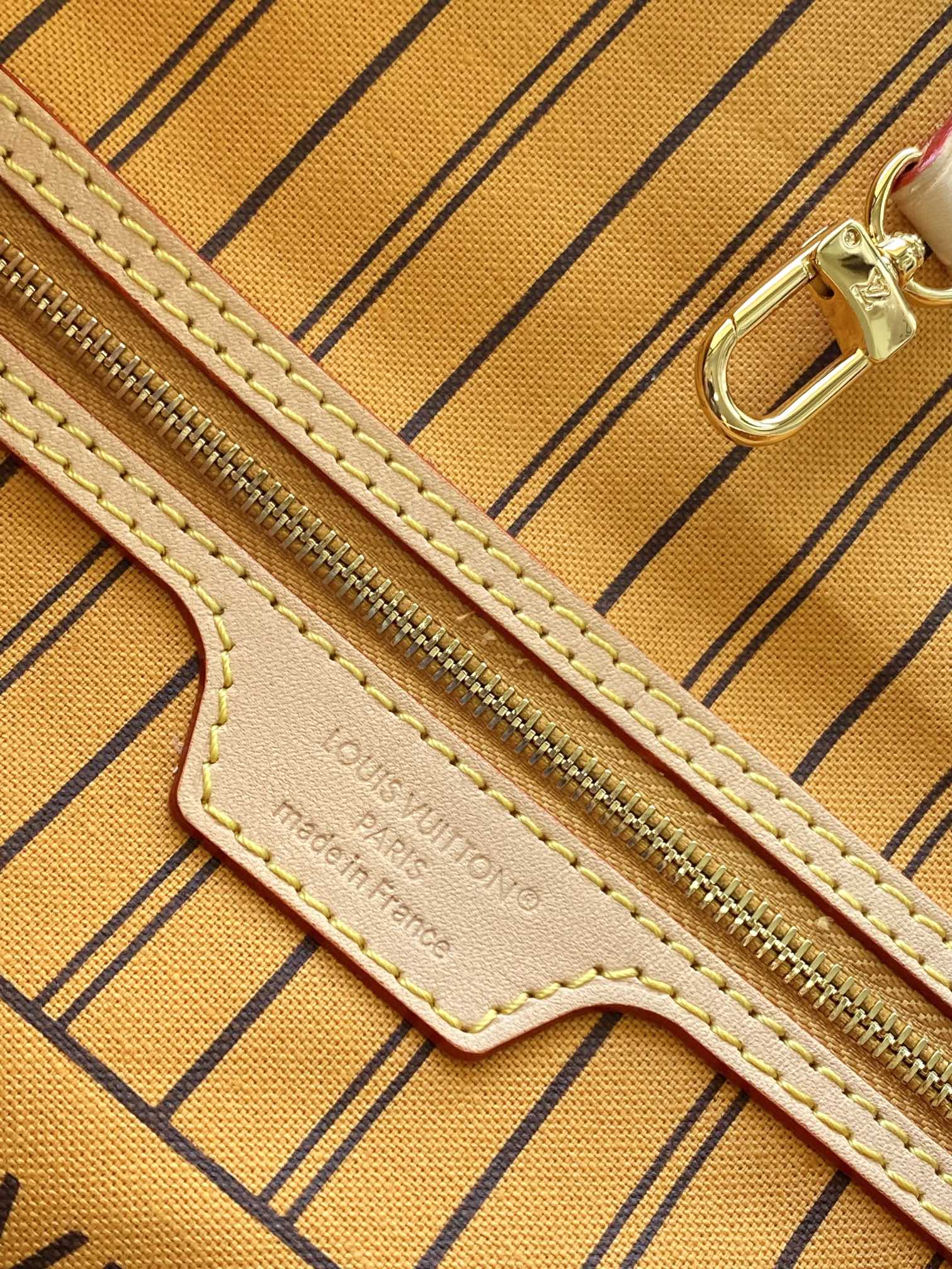 L0vis Vvtt0n Damier Azur