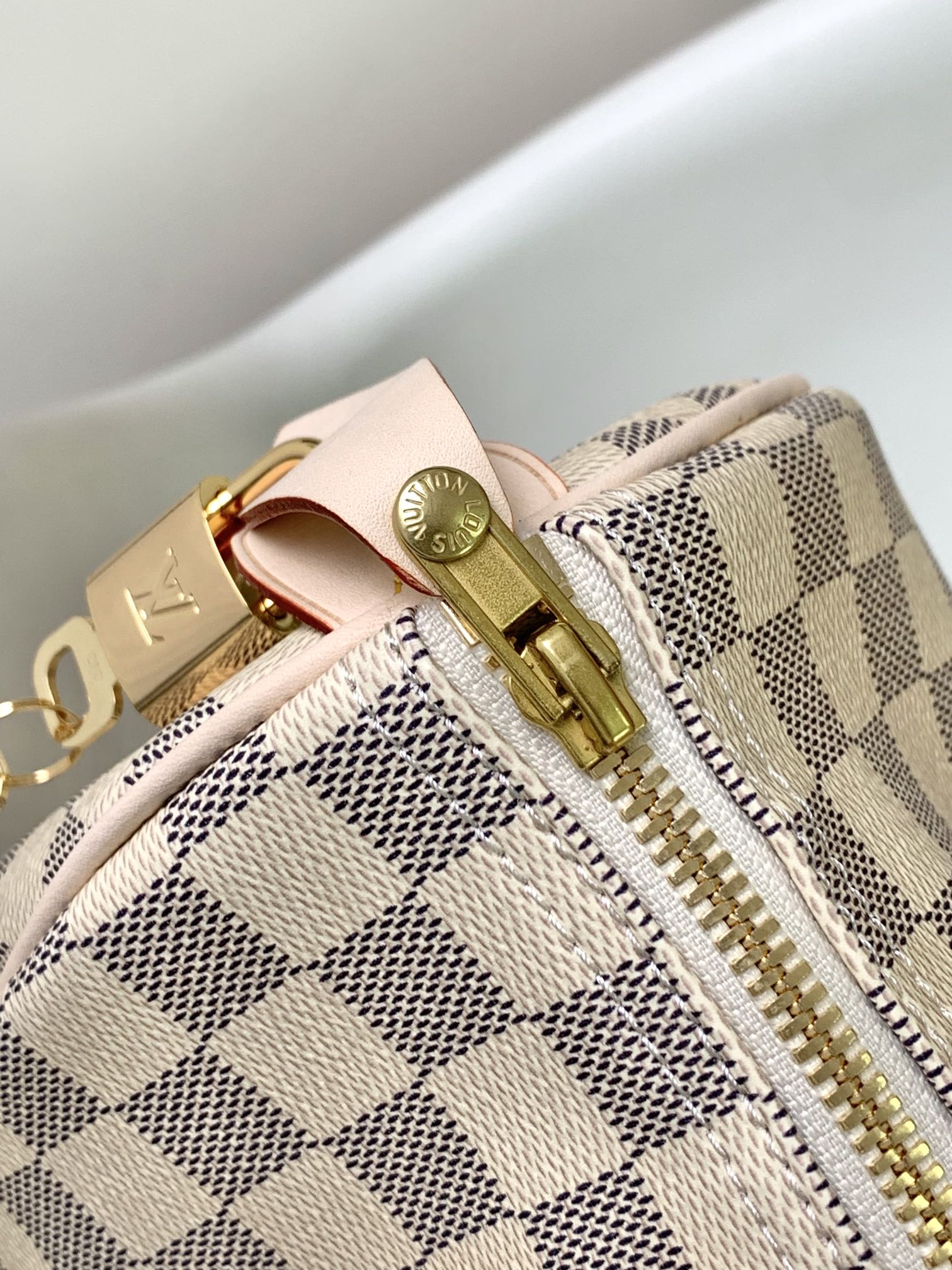 L0vis Vvtt0n Damier Azur