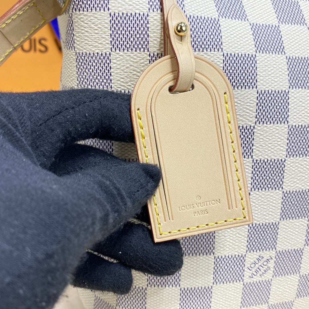 L0vis Vvtt0n Damier Azur