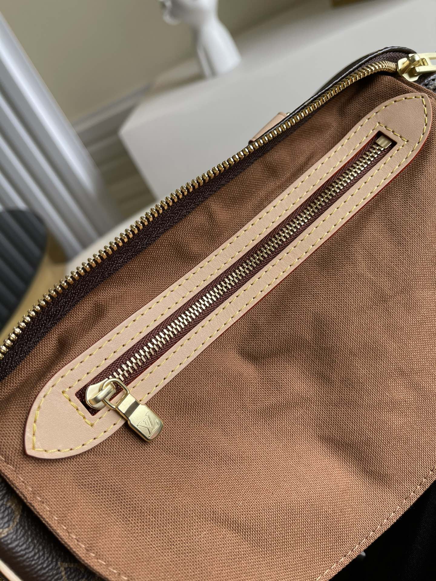 L0vis Vvtt0n Damier Ebene