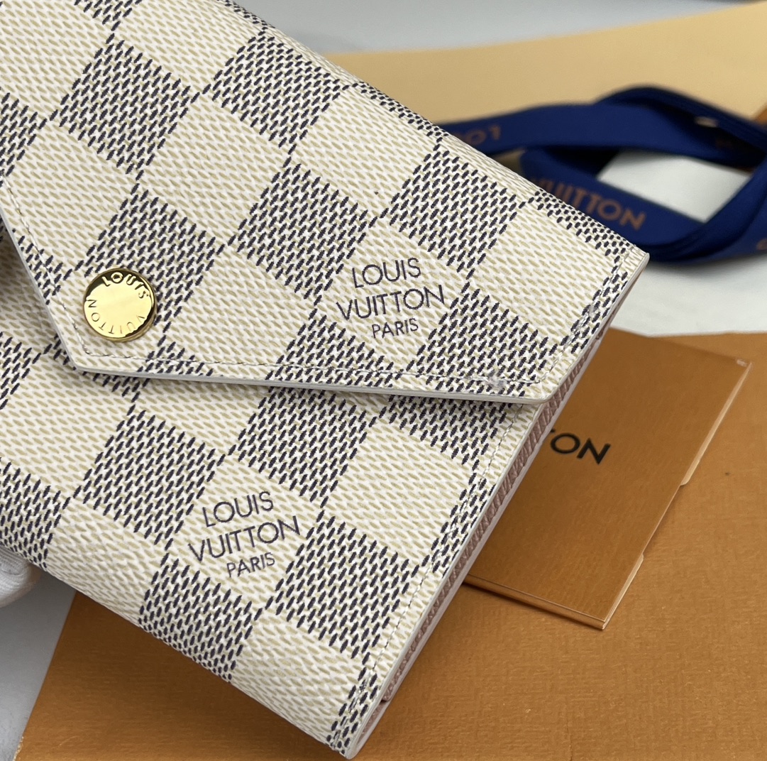 L0vis Vvtt0n Damier Ebene