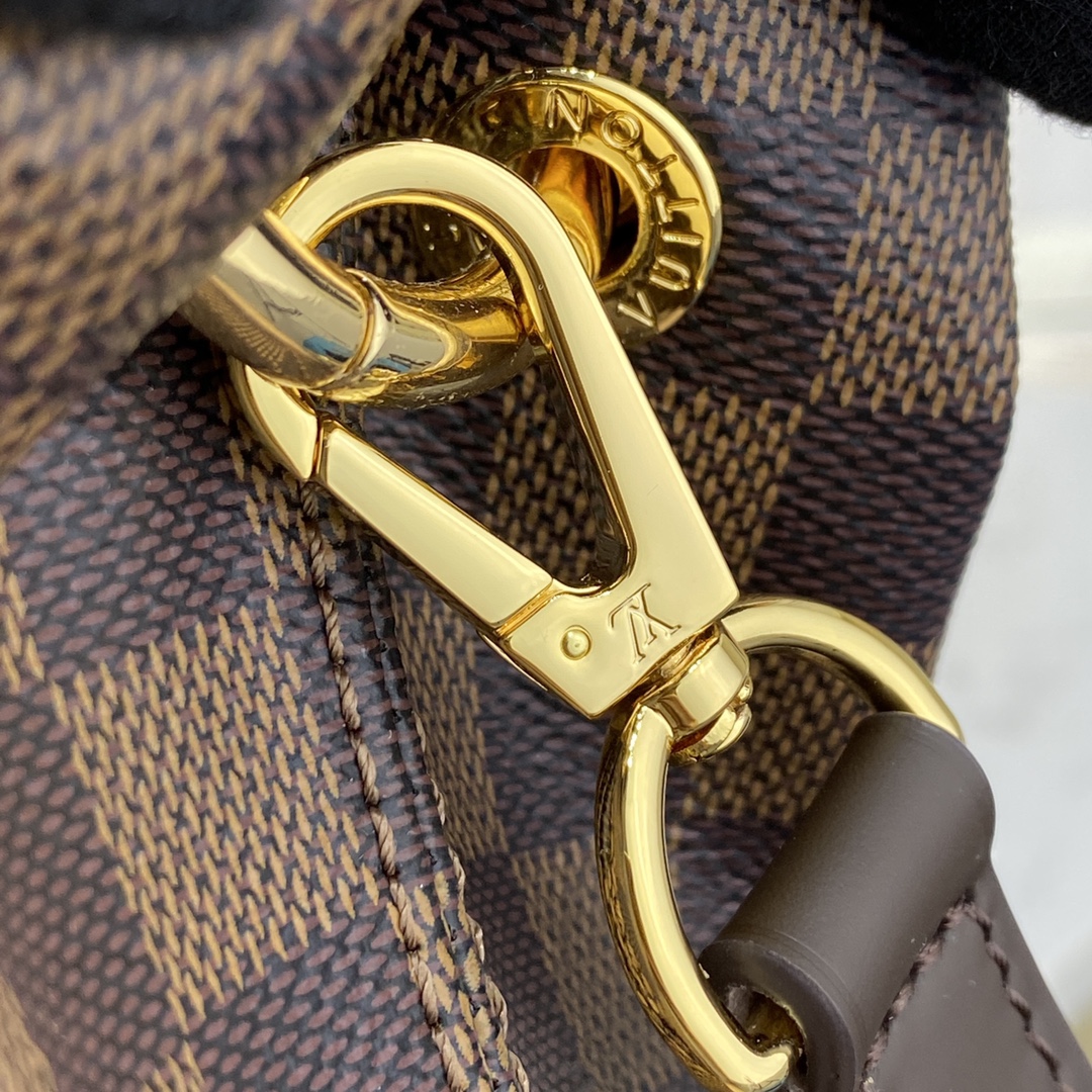 L0vis Vvtt0n Damier Azur