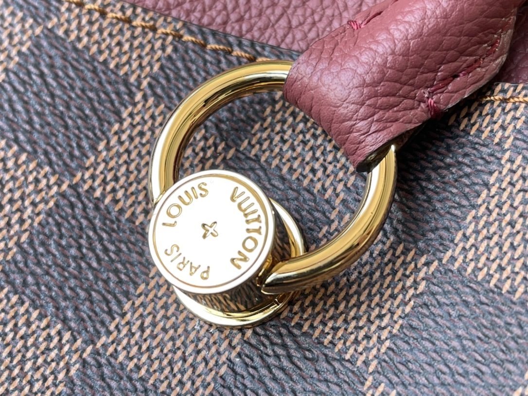 L0vis Vvtt0n Damier Ebene