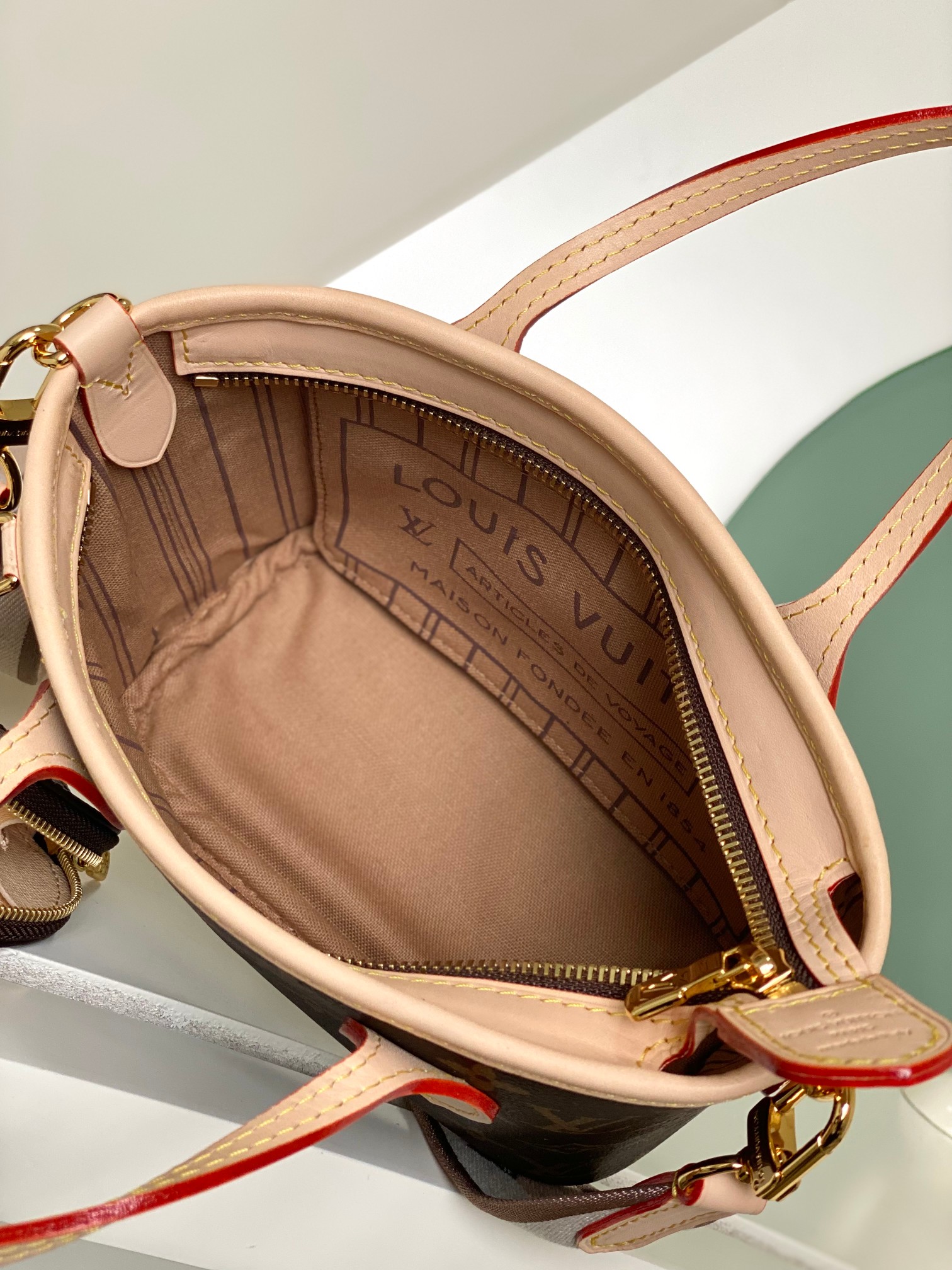 L0vis Vvtt0n Damier Ebene