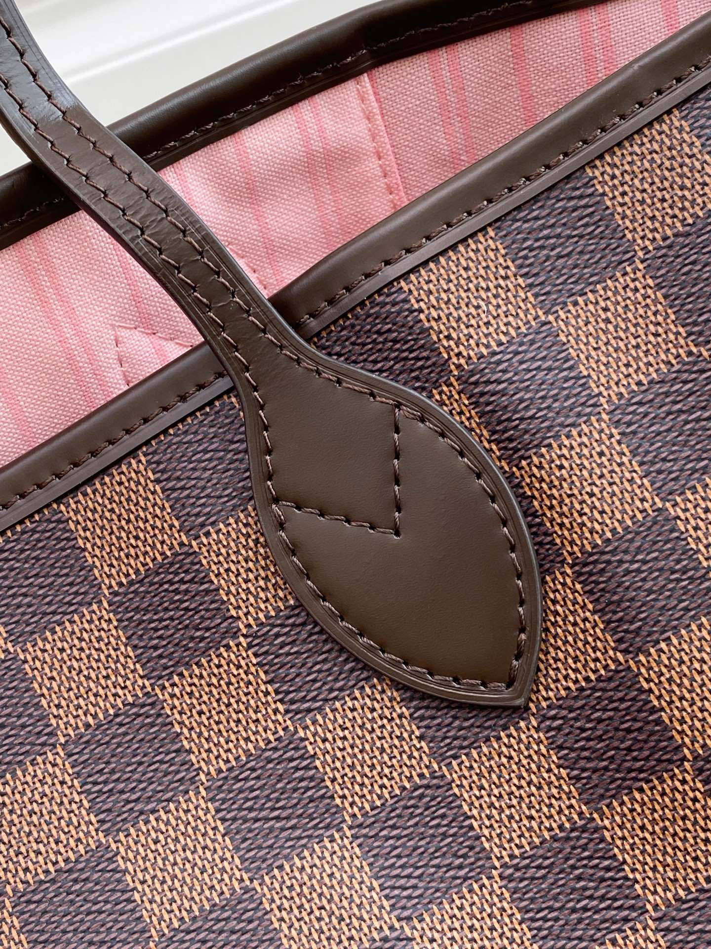 L0vis Vvtt0n Damier Azur