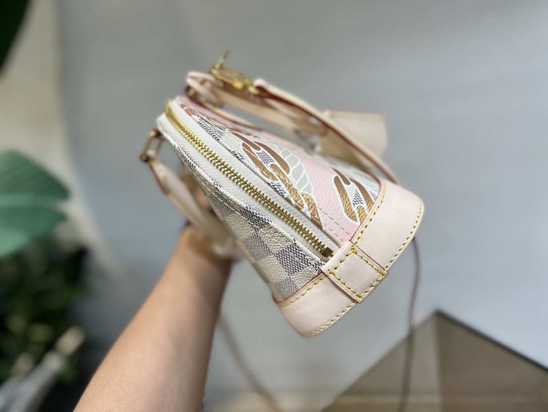 L0vis Vvtt0n Damier Azur