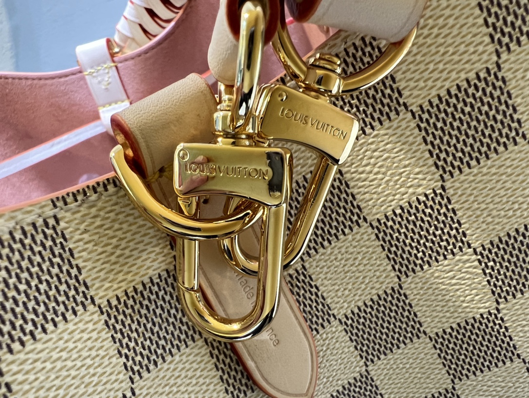 L0vis Vvtt0n Damier Azur