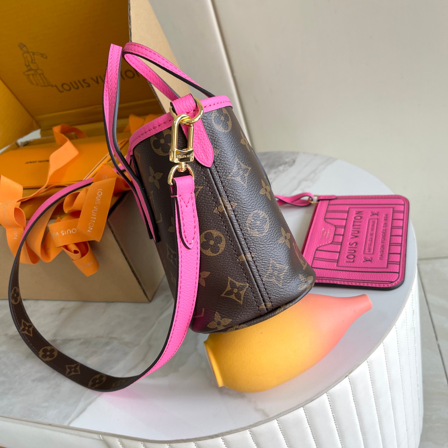 L0vis Vvtt0n Damier Azur Bag