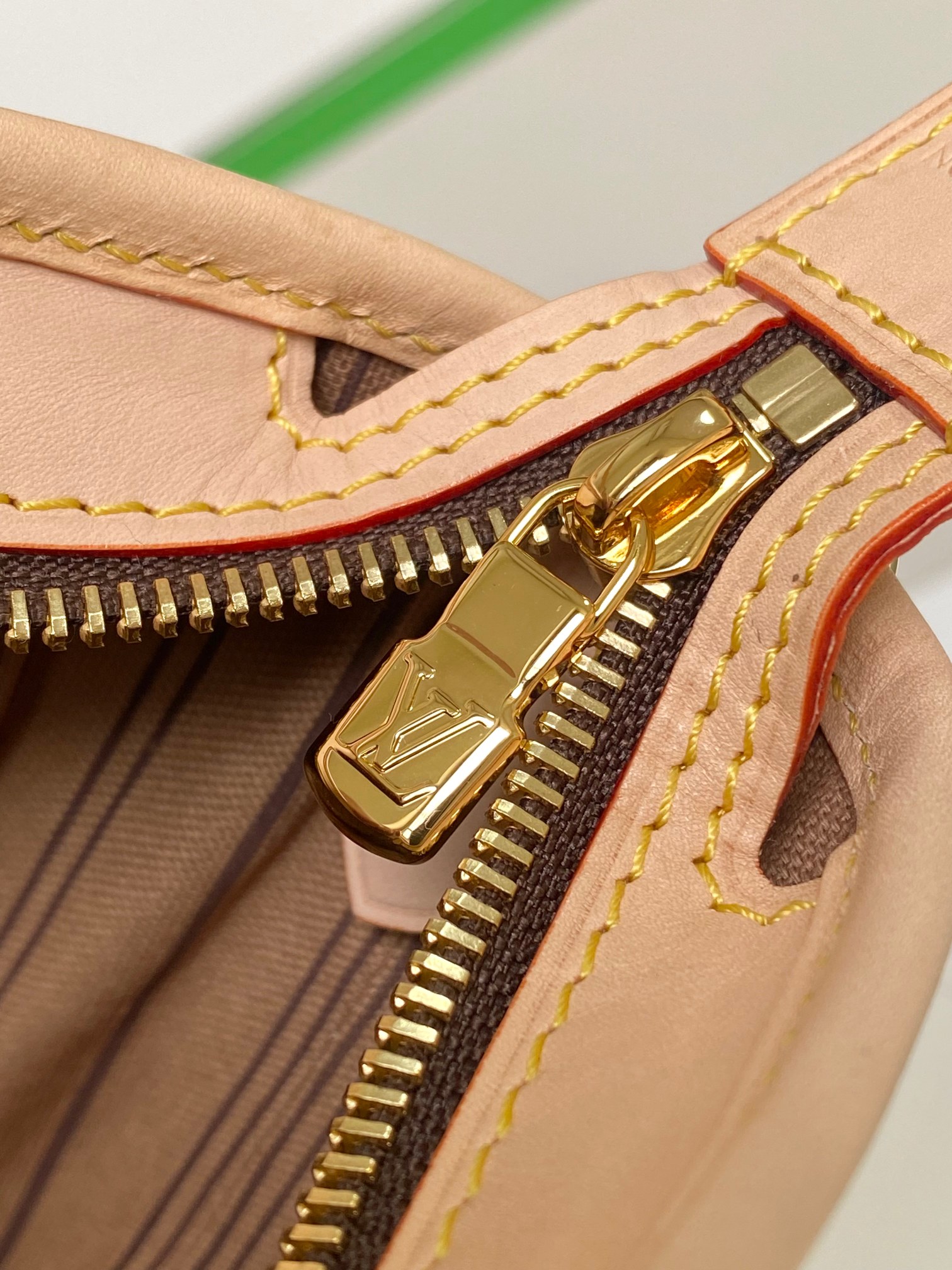 L0vis Vvtt0n Damier Ebene