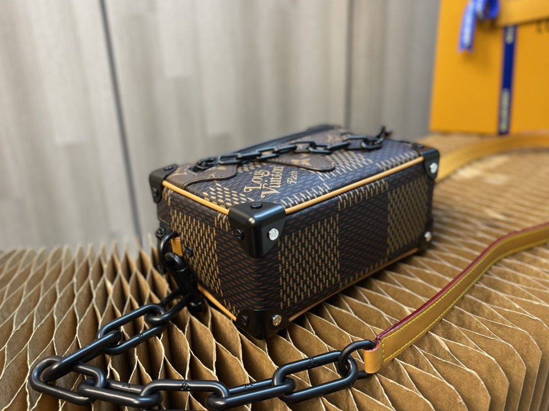 L0vis Vvtt0n Damier Ebene