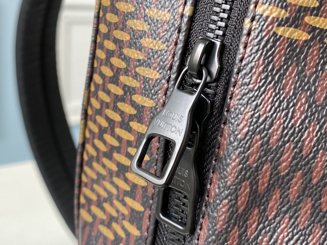 L0vis Vvtt0n Damier Ebene