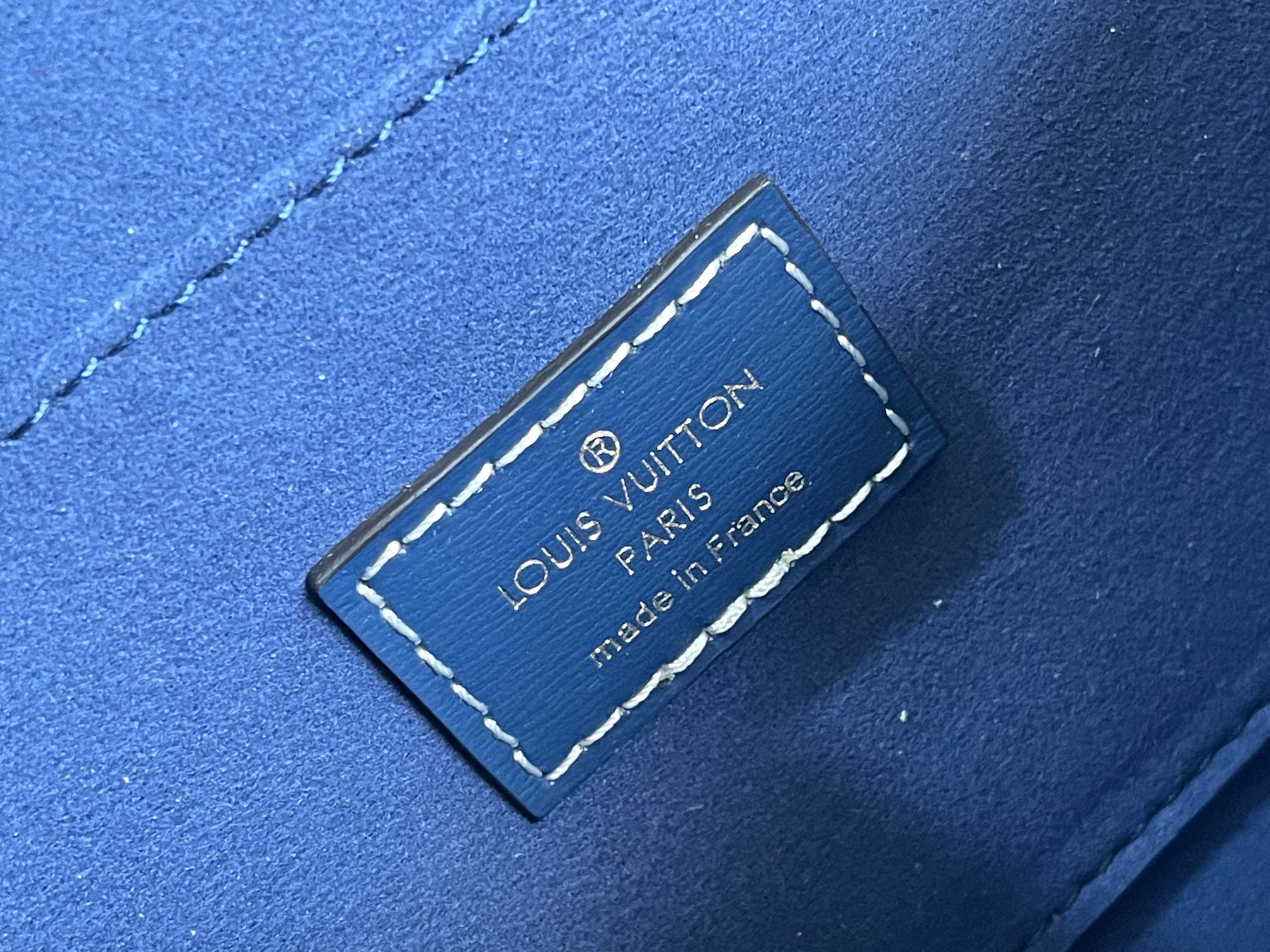 L0vis Vvtt0n Dauphine