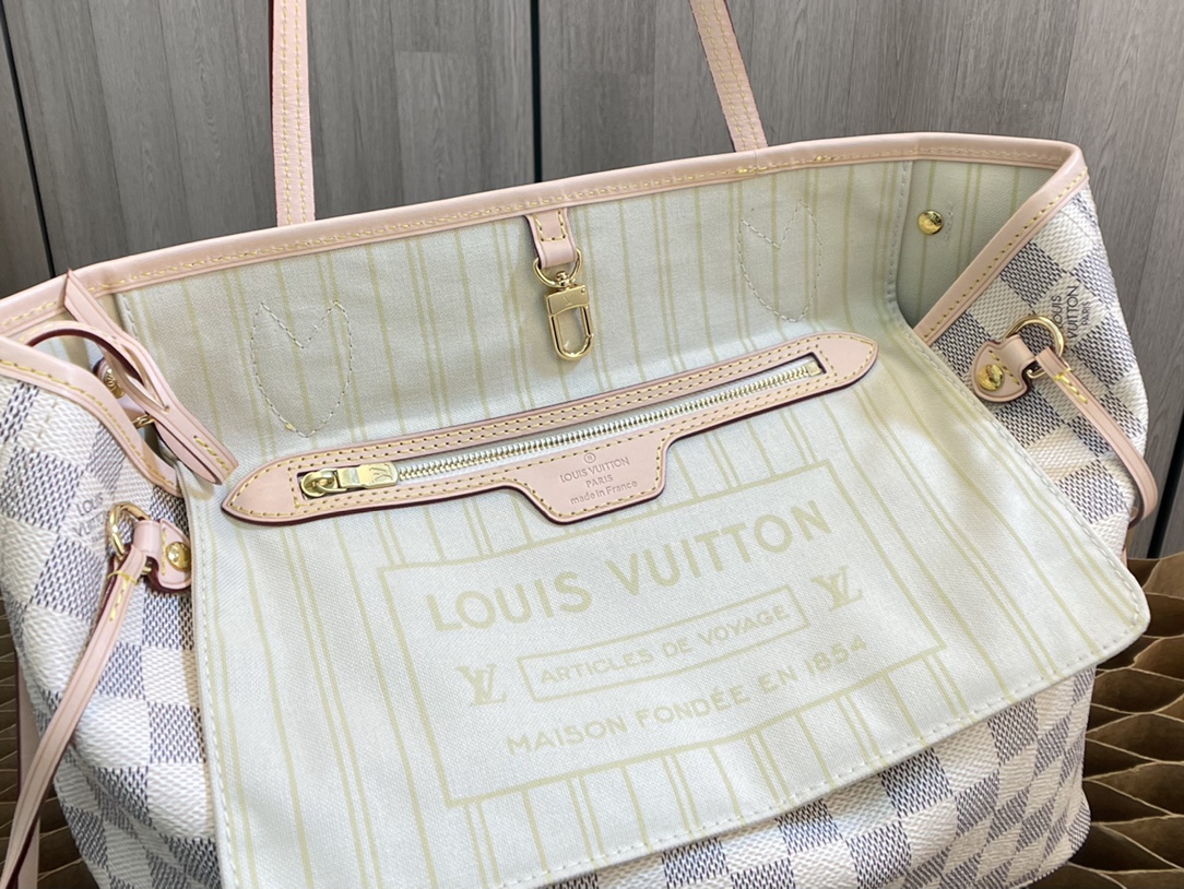 L0vis Vvtt0n Damier Ebene