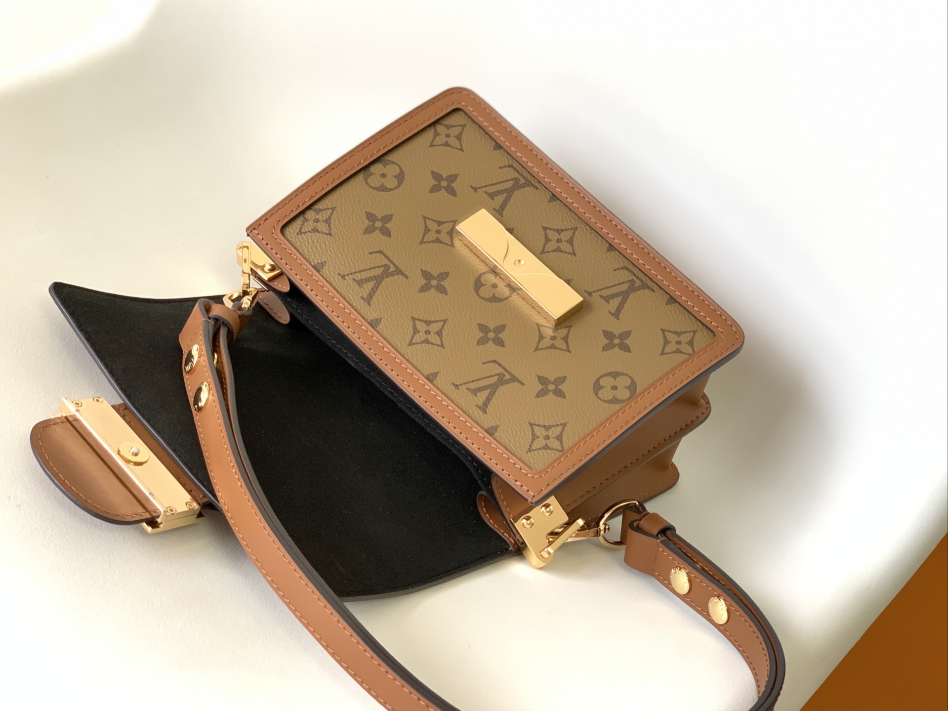 L0vis Vvtt0n Dauphine