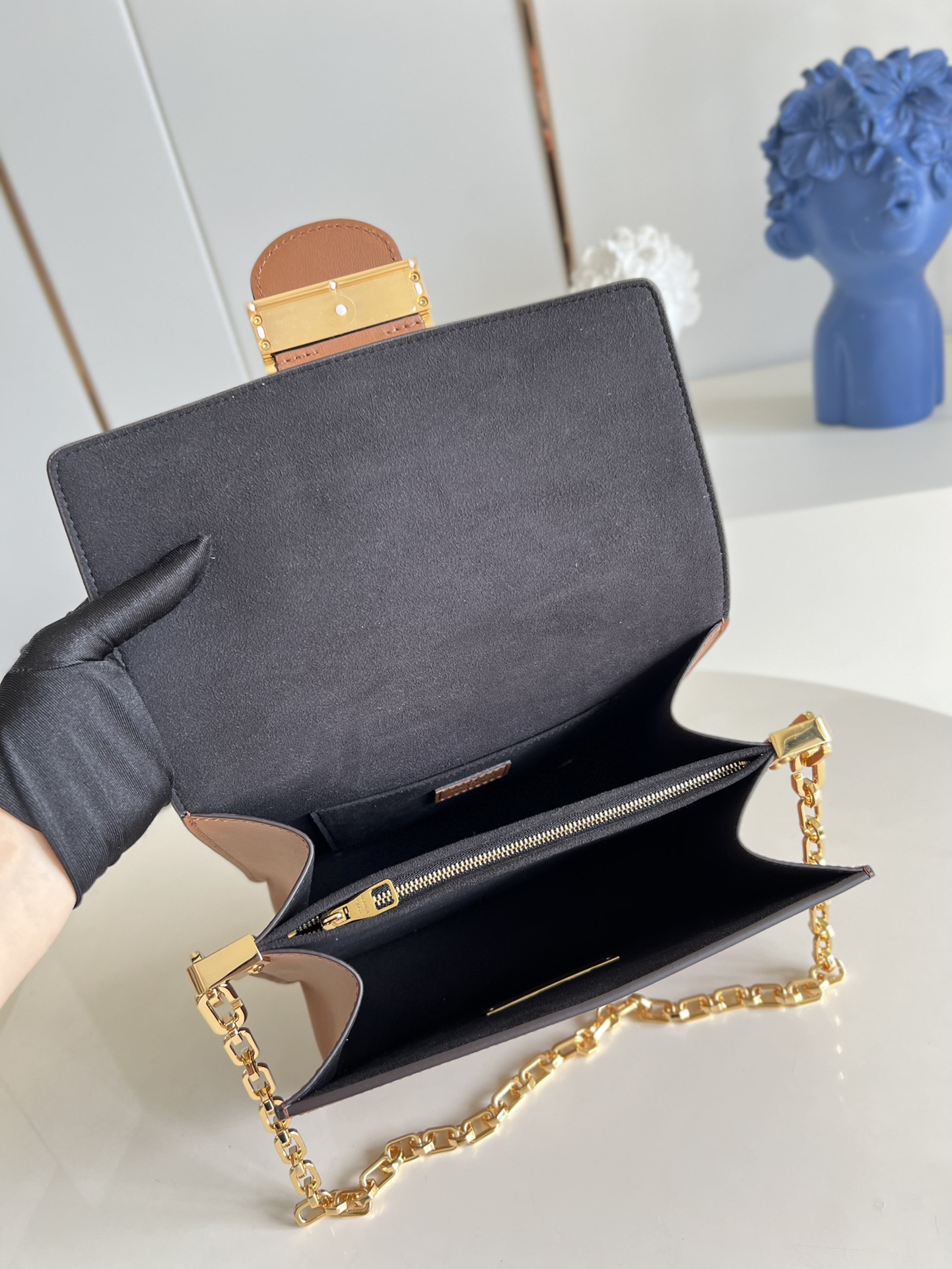 L0vis Vvtt0n Dauphine