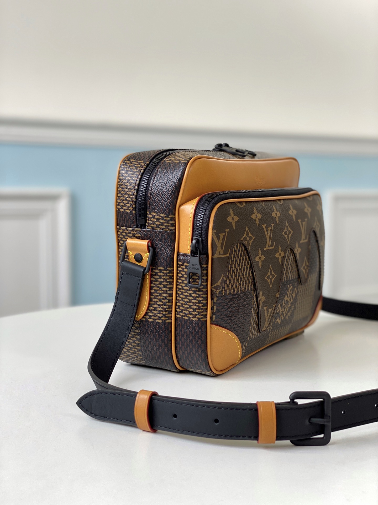 L0vis Vvtt0n Damier Ebene