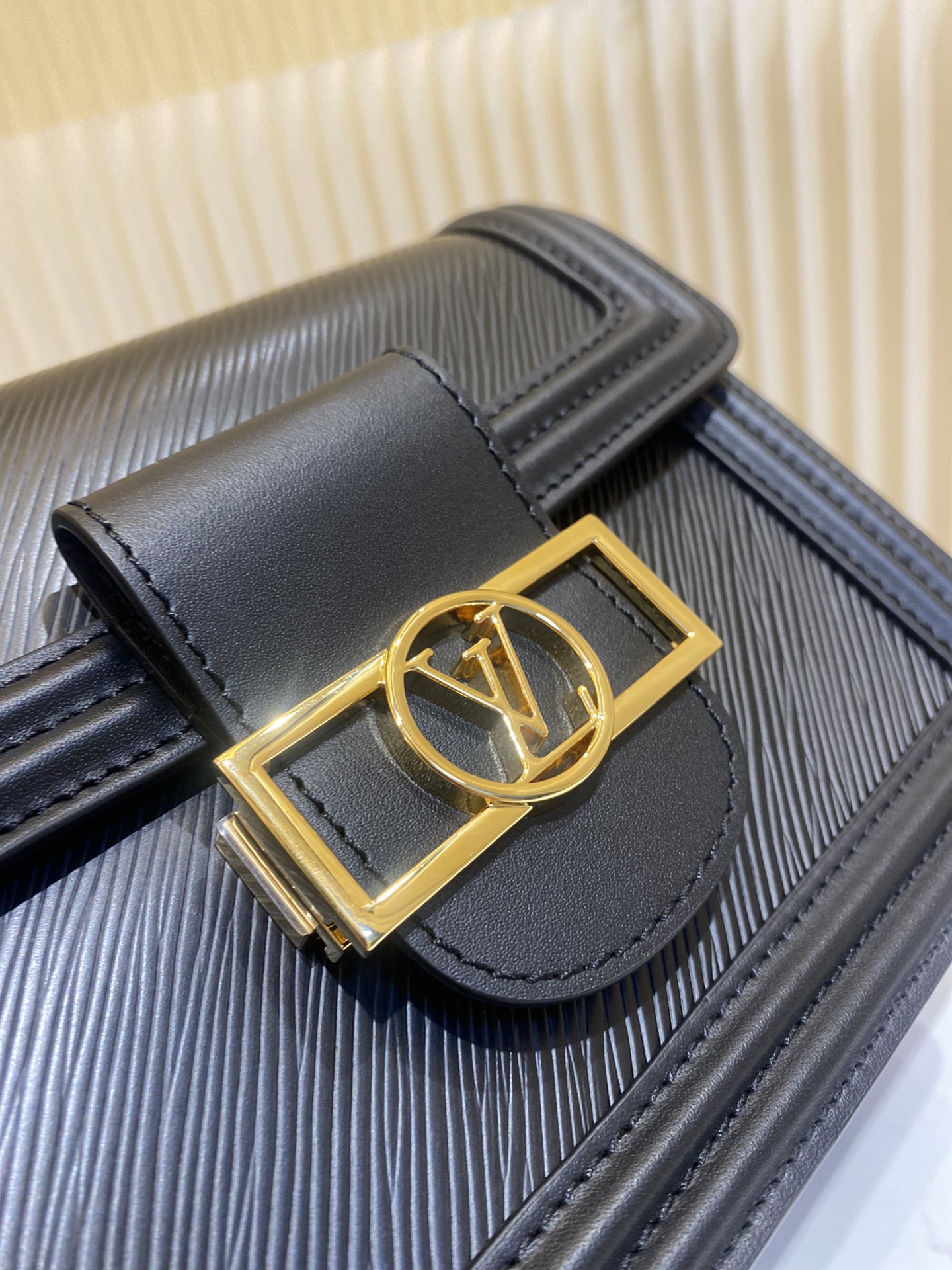 L0vis Vvtt0n Dauphine