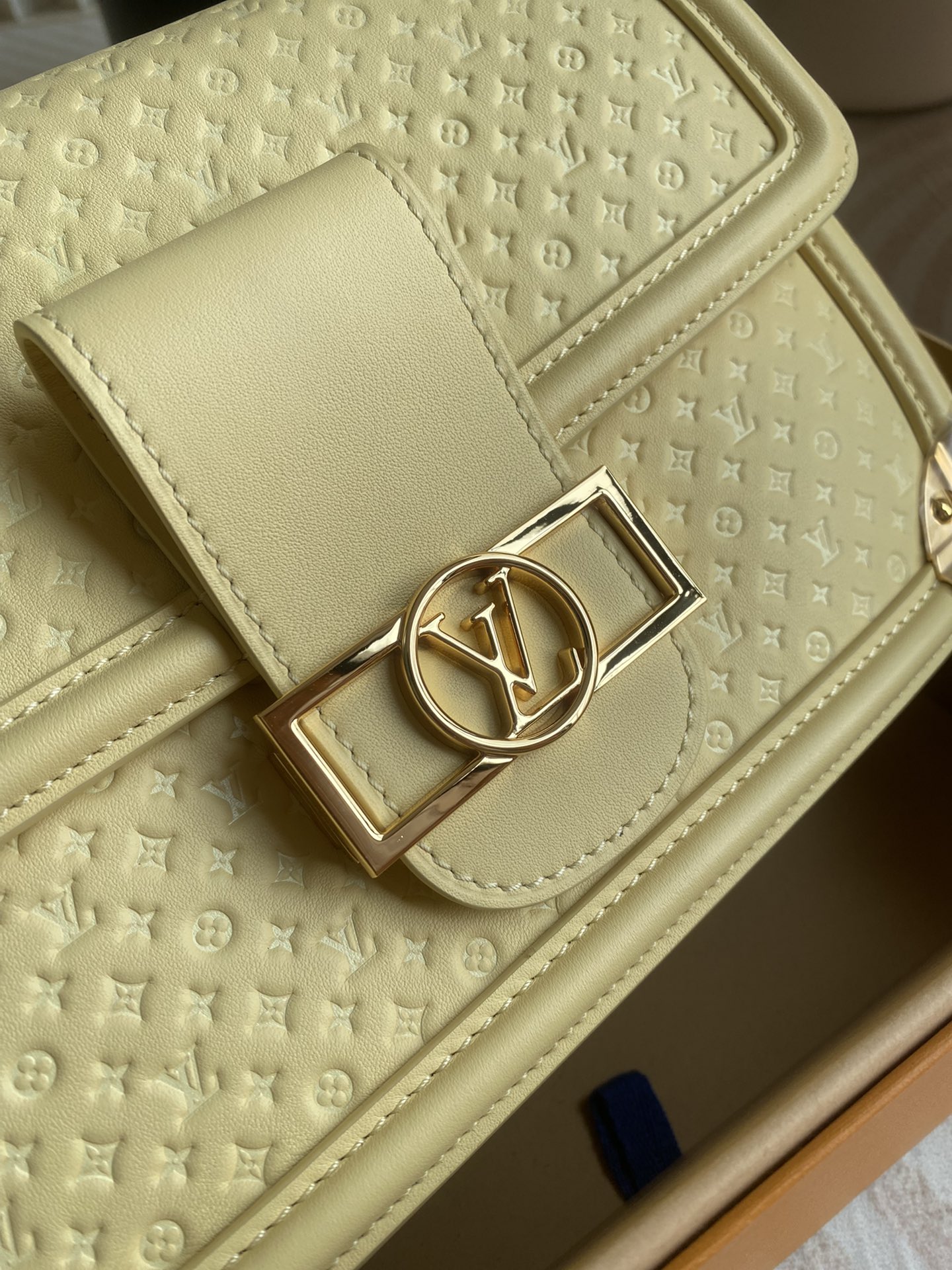 L0vis Vvtt0n Dauphine