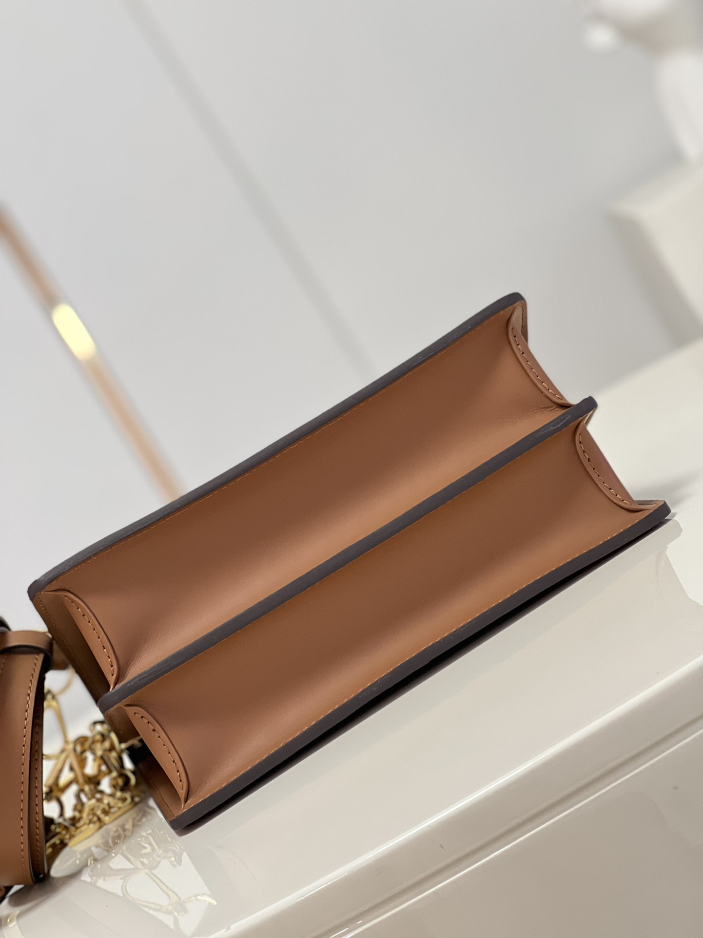 L0vis Vvtt0n Dauphine