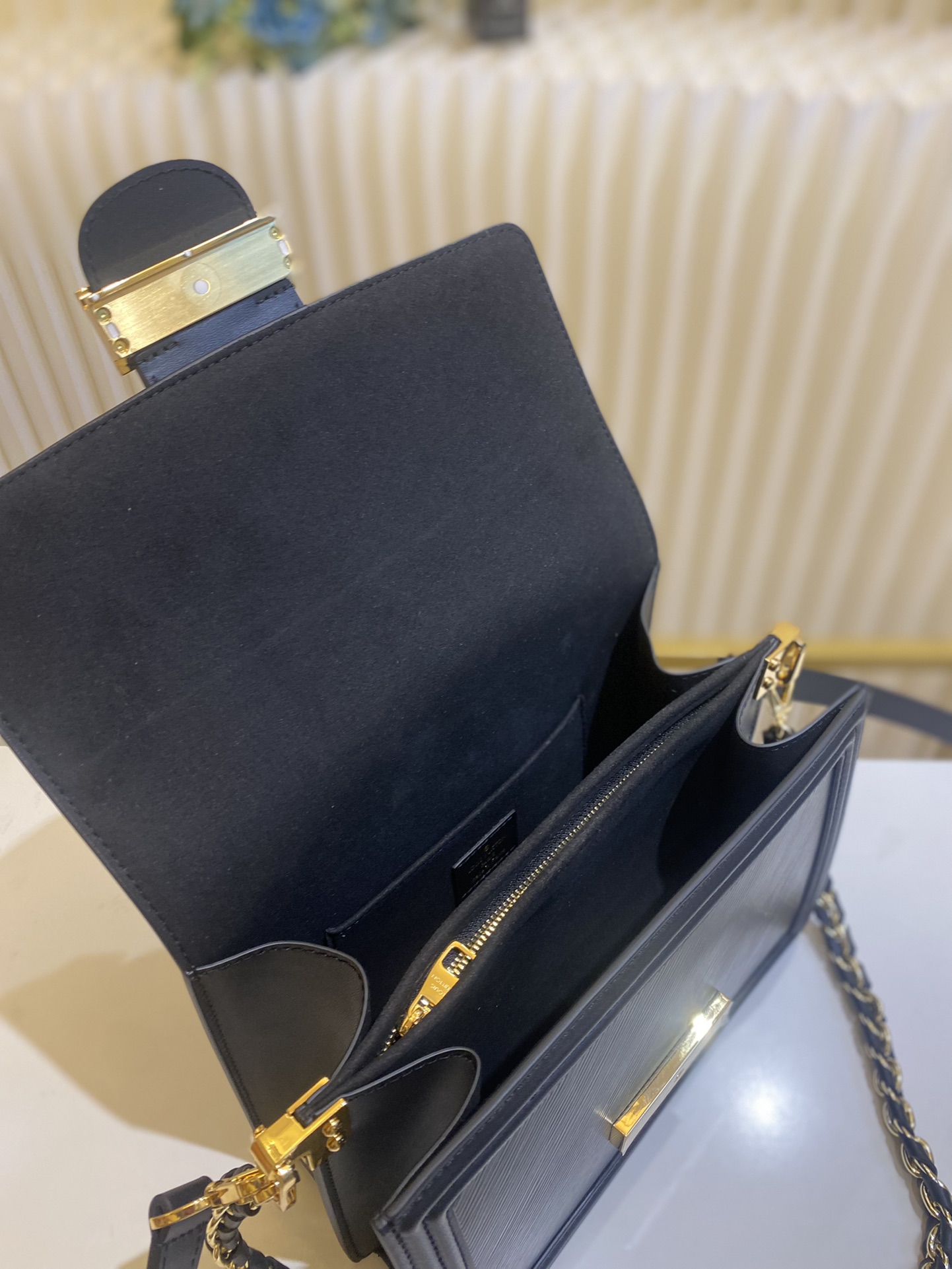 L0vis Vvtt0n Dauphine