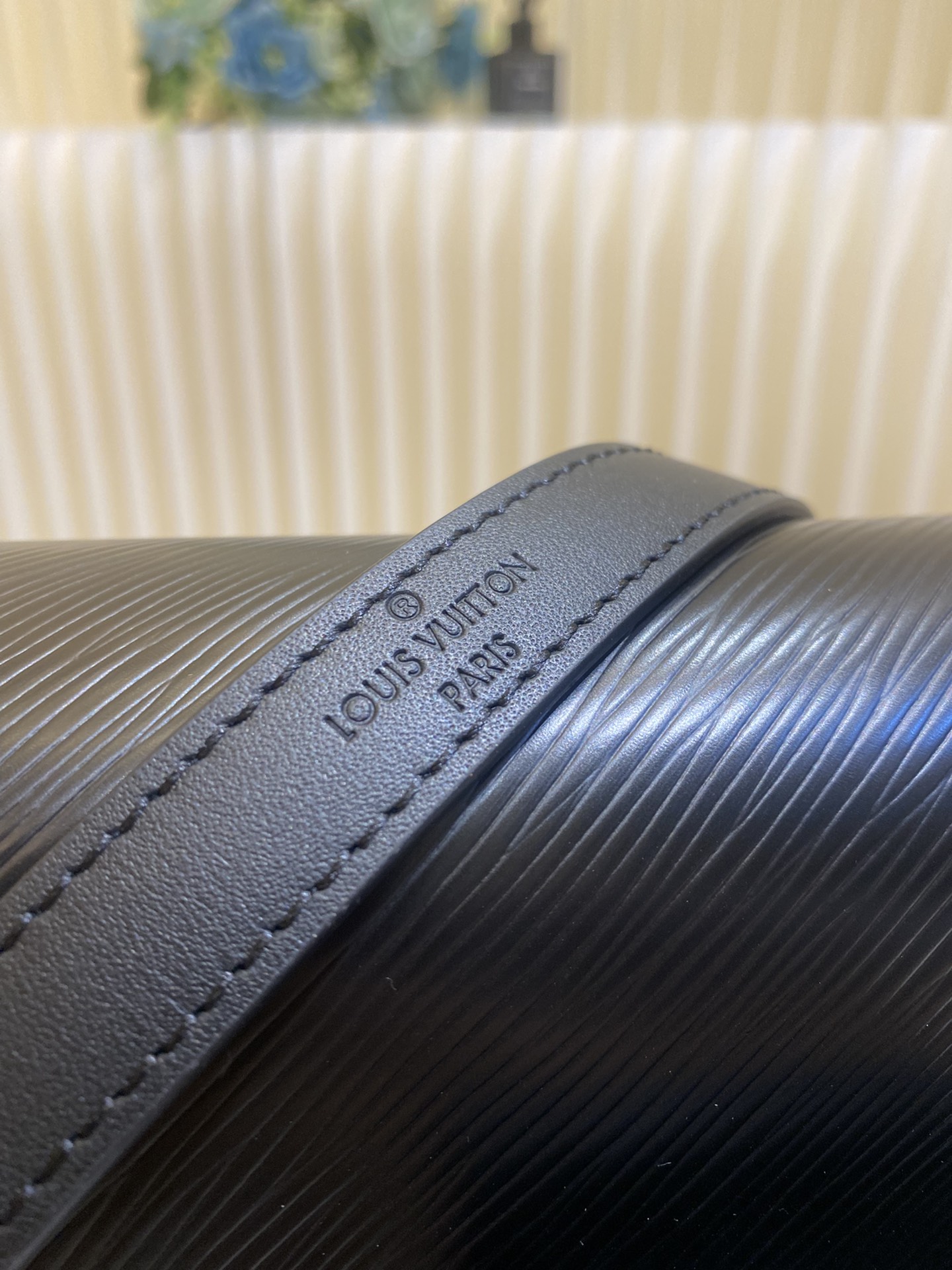 L0vis Vvtt0n Dauphine