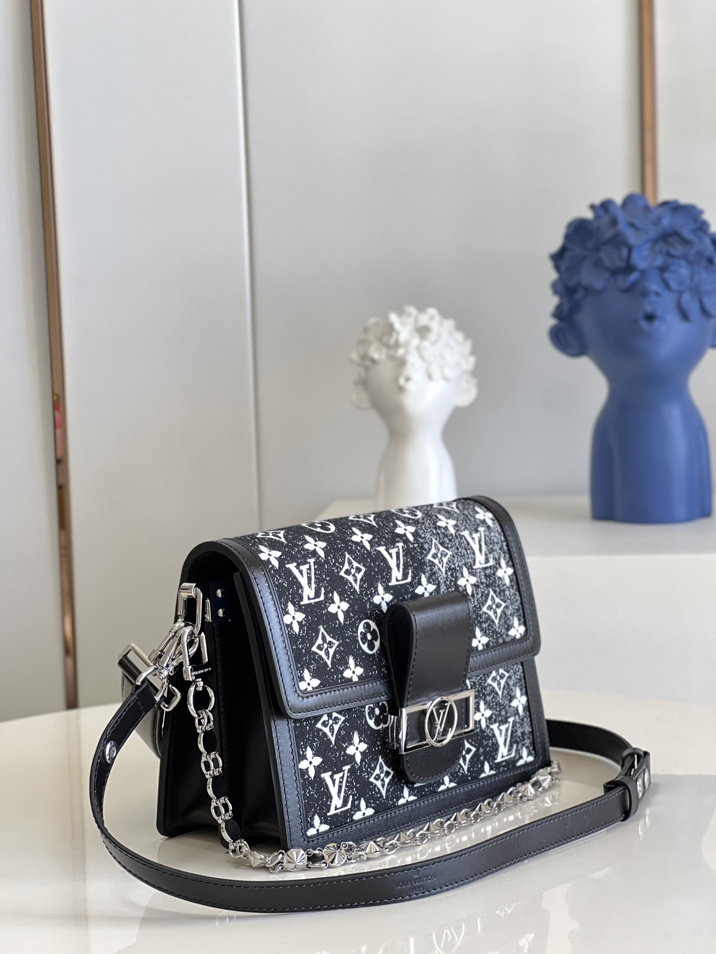 L0vis Vvtt0n Dauphine