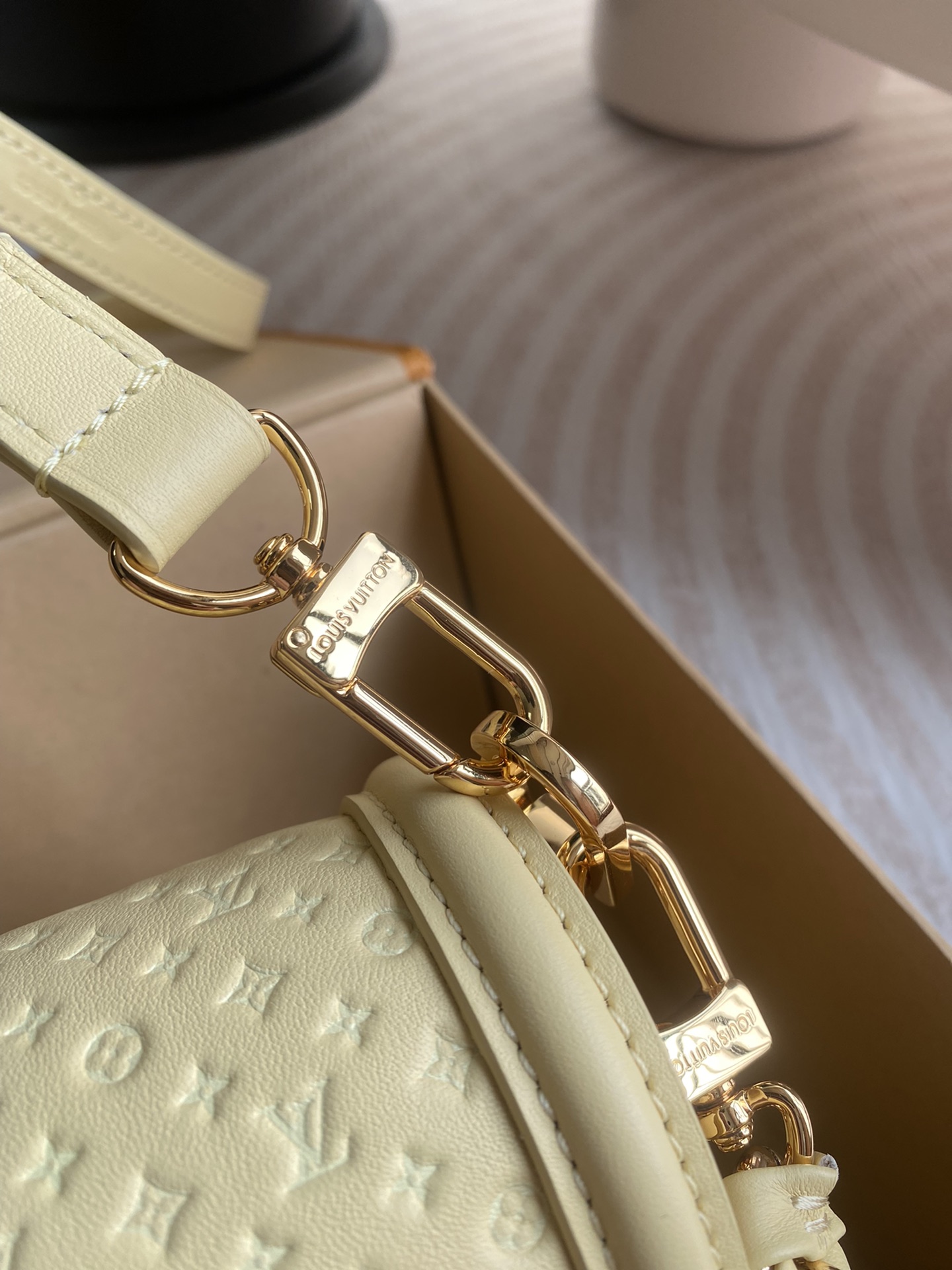 L0vis Vvtt0n Dauphine