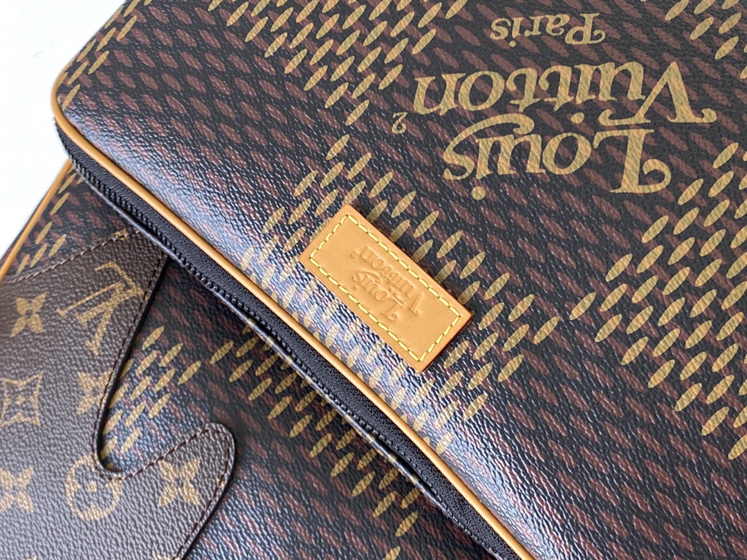 L0vis Vvtt0n Damier Ebene