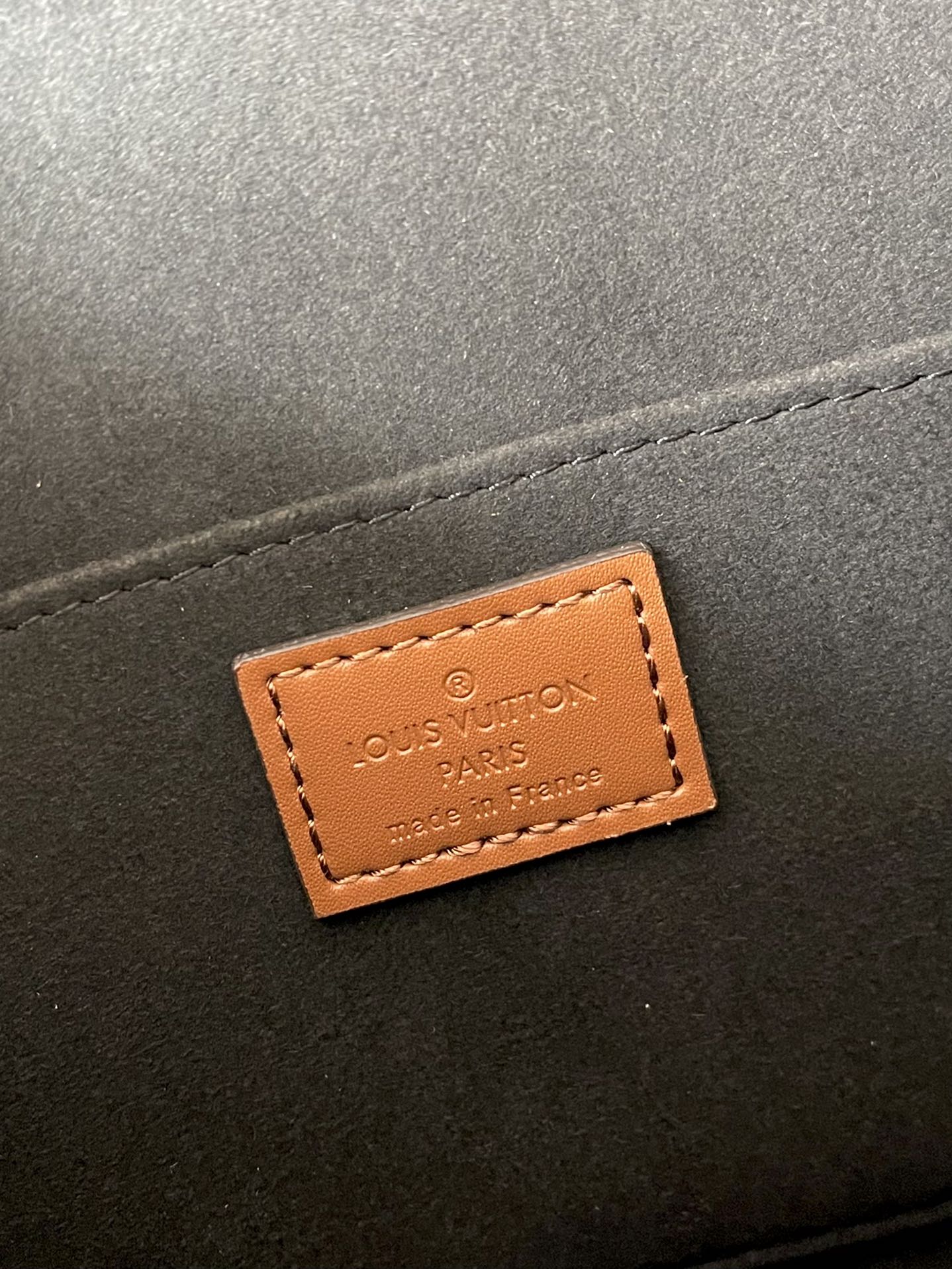 L0vis Vvtt0n Dauphine