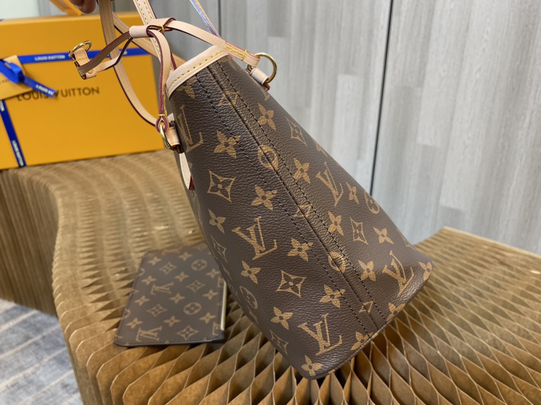 L0vis Vvtt0n Damier Ebene