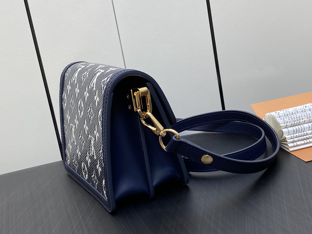 L0vis Vvtt0n Dauphine