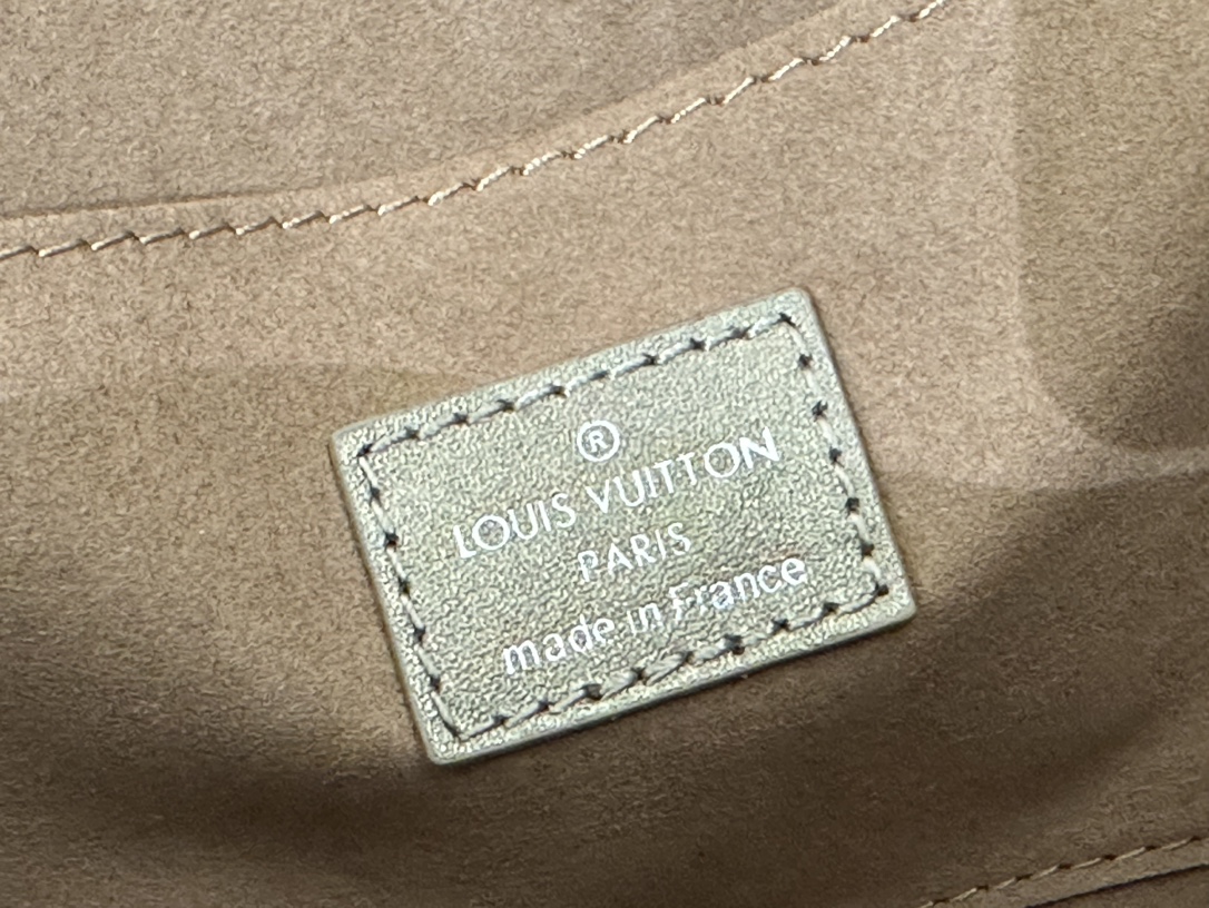 L0vis Vvtt0n Dauphine