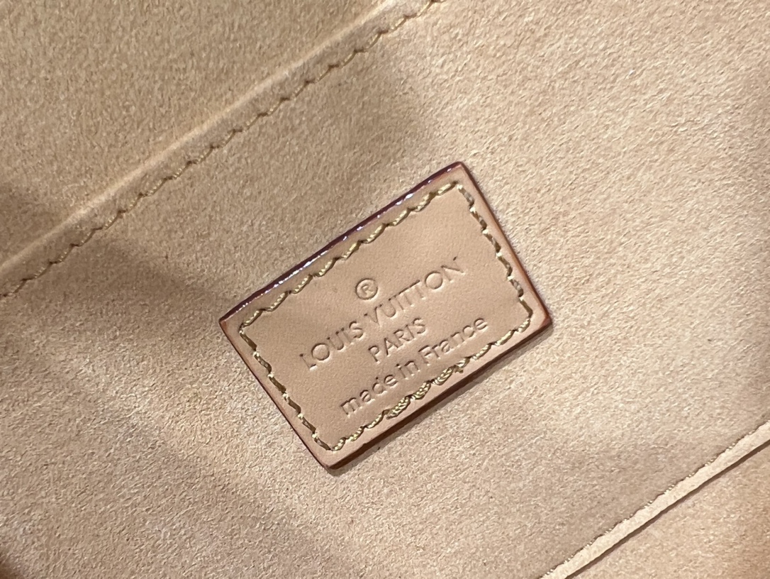 L0vis Vvtt0n Dauphine