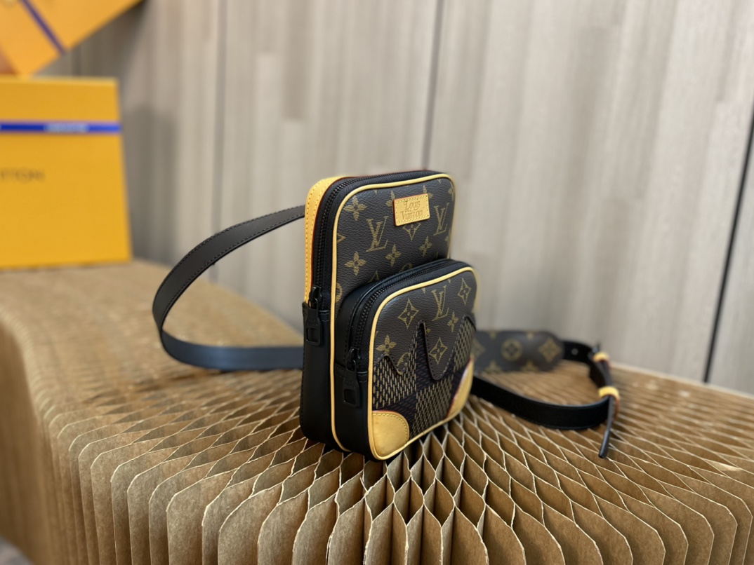 L0vis Vvtt0n Damier Ebene