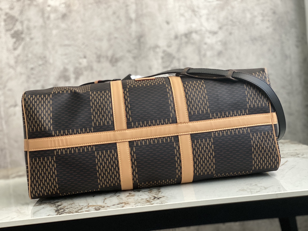 L0vis Vvtt0n Damier Ebene