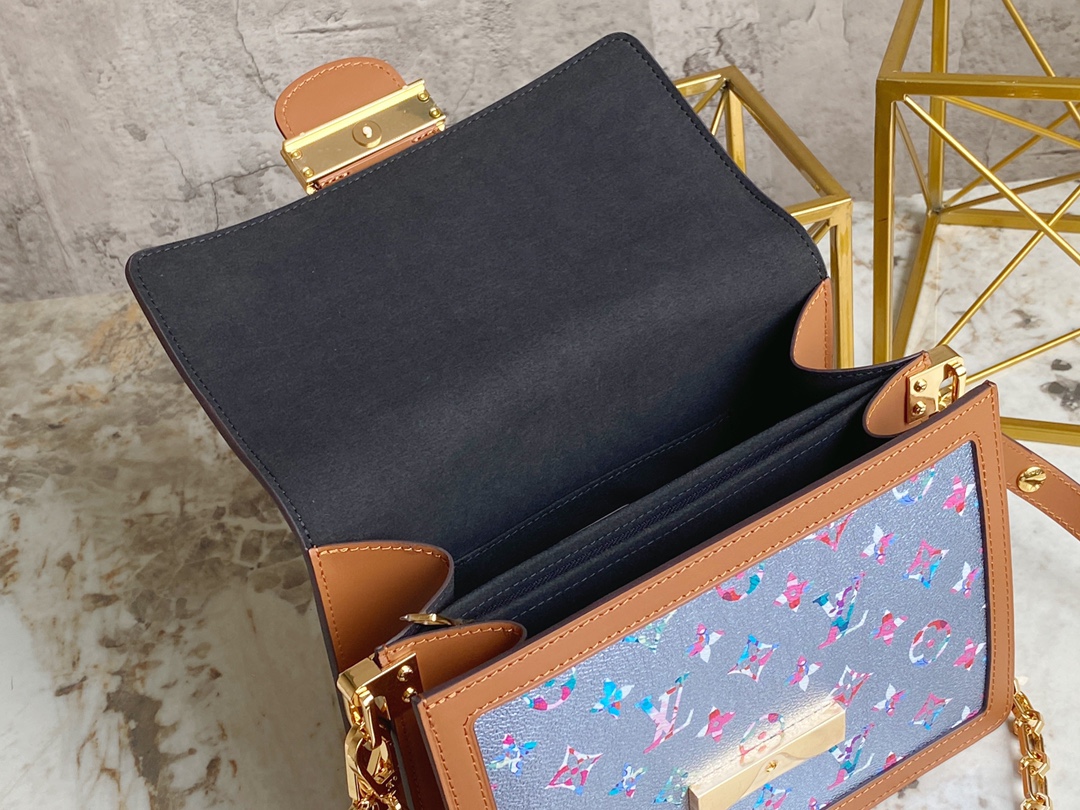 L0vis Vvtt0n Dauphine