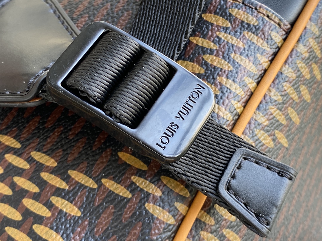 L0vis Vvtt0n Damier Ebene