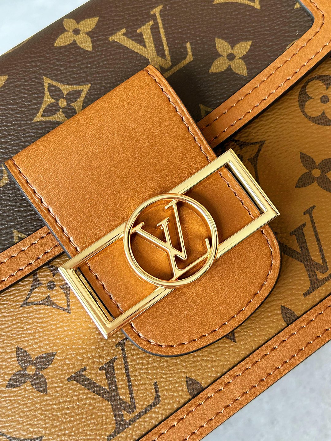 L0vis Vvtt0n Dauphine