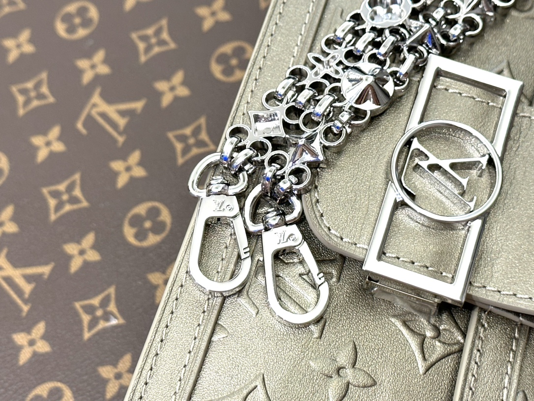 L0vis Vvtt0n Dauphine