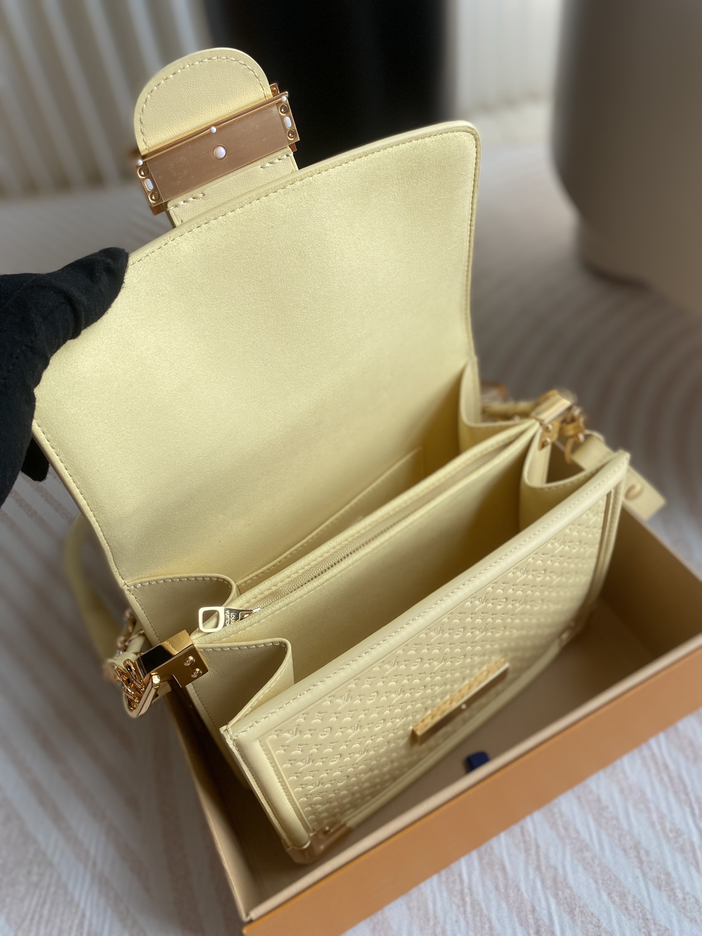 L0vis Vvtt0n Dauphine